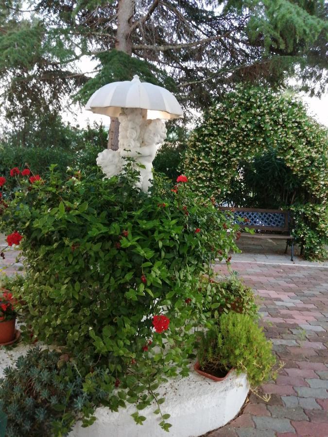 Villa Dei Romanzi Торторето Экстерьер фото