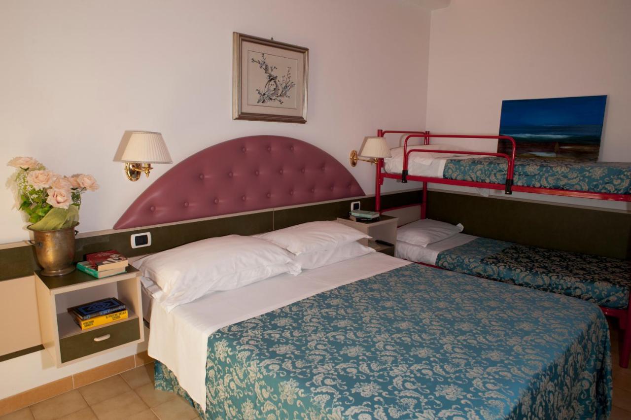Villa Dei Romanzi Торторето Экстерьер фото